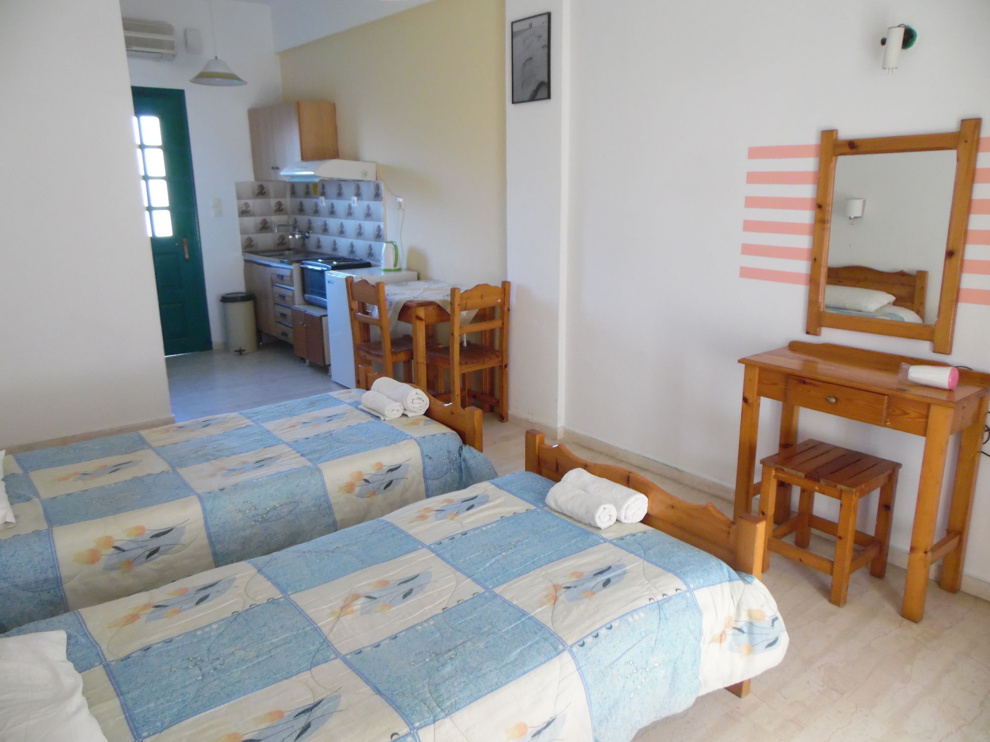 Katsaros Studios & Apartments Sidárion Eksteriør bilde